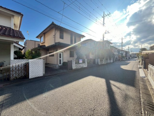 前面道路含む現地写真です