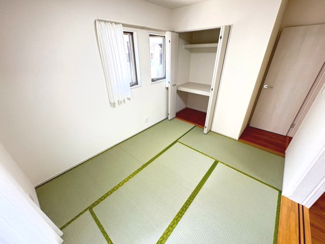 ごろ寝や読書にちょうどいい、くつろぎスペース