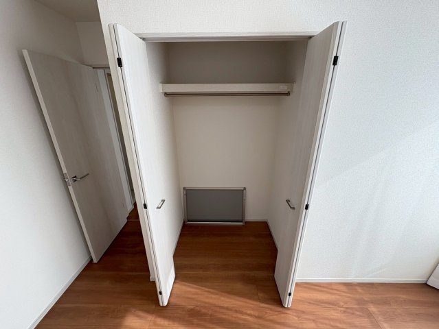 収納付きで、お部屋がすっきり片付きます。
