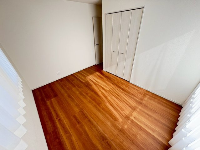 収納付きで、お部屋がすっきり片付きます。