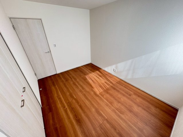 収納付きで、お部屋がすっきり片付きます。