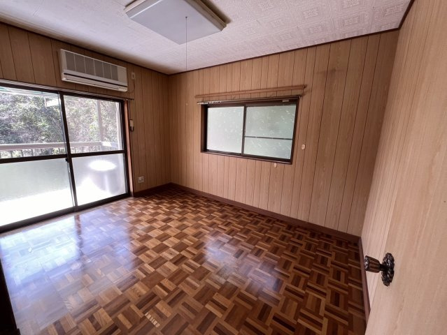 2階洋室　6帖