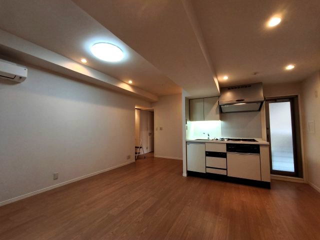 広々としたリビングダイニング！角部屋なので開放感のある間取り！
