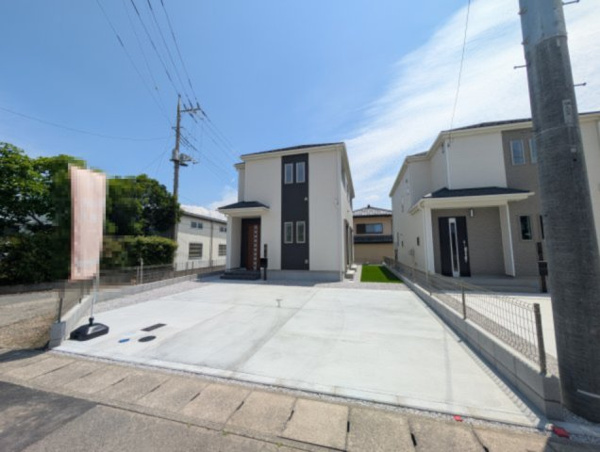 【ハートフルタウン渋川市石原34ーAの前面道路含む現地写真】