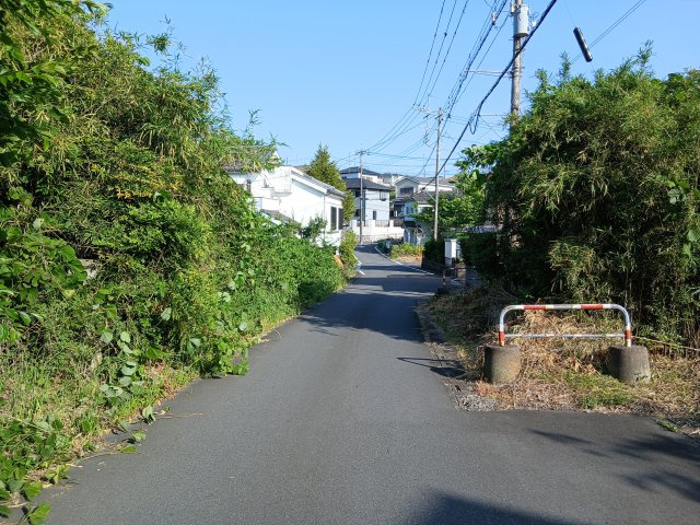 東側道路