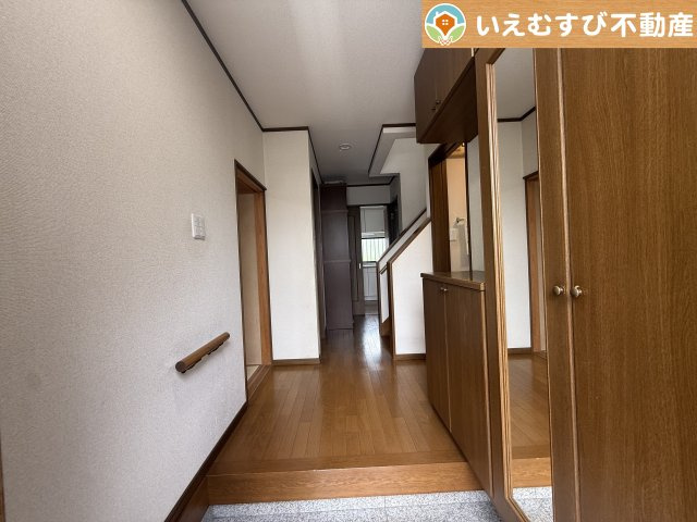 玄関がいつも片づく大容量シューズボックス　充実の収納設備で玄関がすっきり綺麗に過ごせると快適ですよね♪