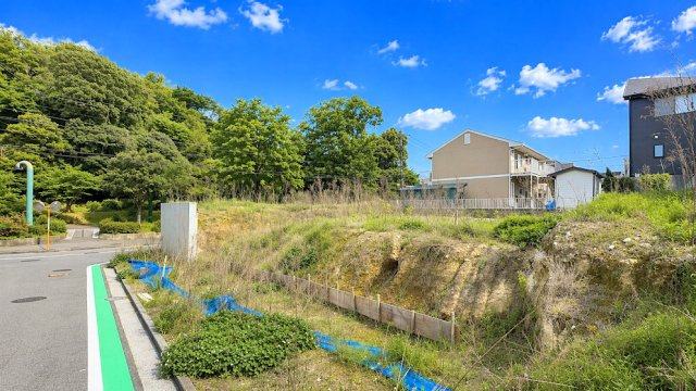 ◆一戸建てを中心とした街並みが整然と続き、周辺は高い建物が建っていないので、緑の多い閑静な趣を感じる環境です。街並みや周辺環境も重要なポイントです！！