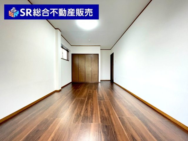 3F　8.0帖。広々とした洋室です！