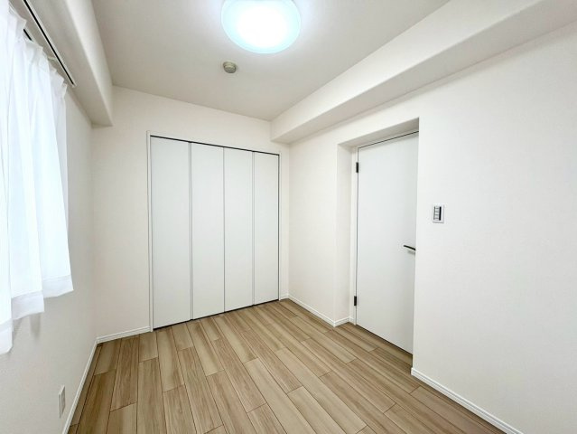 洋室5.1帖・収納付きで、お部屋がすっきり片付きます。