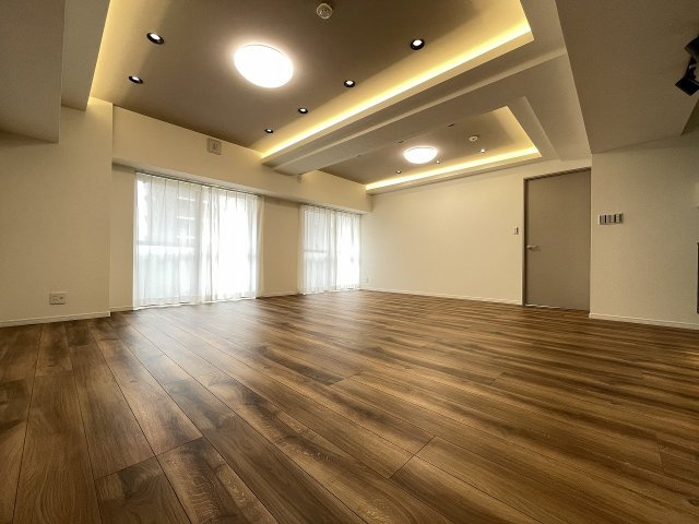 22.6帖の広々したLDKは、家族みんなでゆったり過ごせる空間。　
