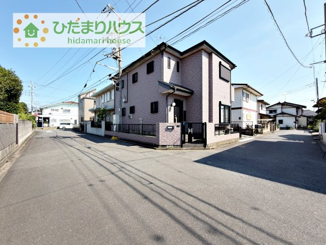 角地、車通りも少なく静かな街並みです！