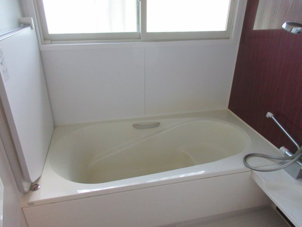 【高山市清見町三日町の中古戸建ての浴室】