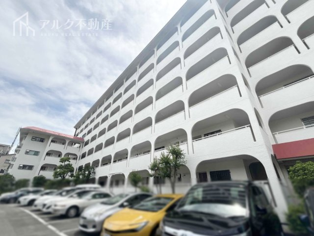 RC造陸屋根地上7階建