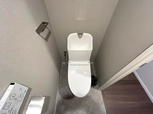 トイレも新品で清潔感があります！