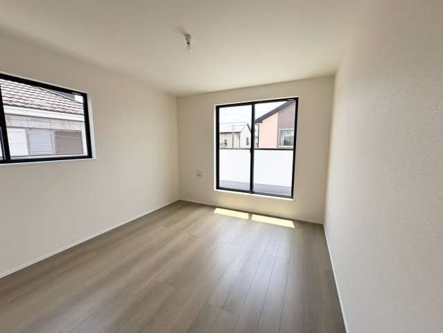 洋室　収納付きで、お部屋がすっきり片付きます。
