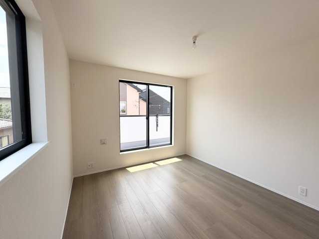 洋室　収納付きで、お部屋がすっきり片付きます。