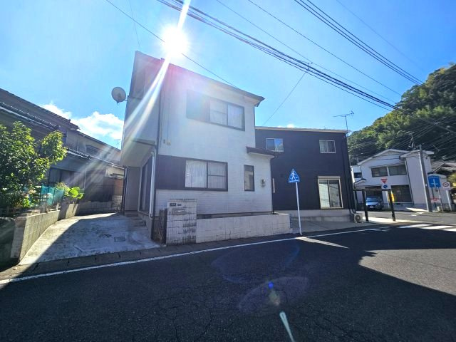 車通りも多すぎないので、落ち着いて生活することができます♪