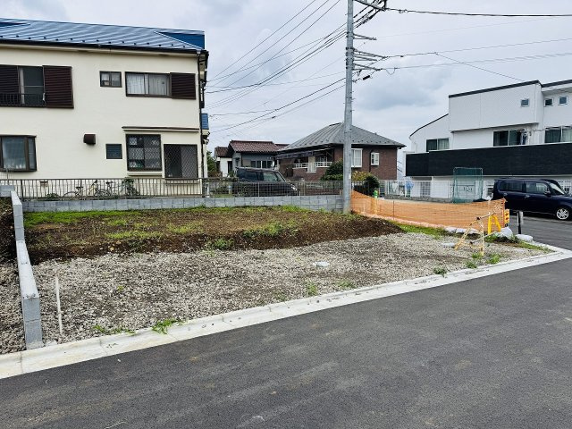 ～小宮駅徒歩4分　閑静な住宅地　開発分譲地につき美しい街並み～