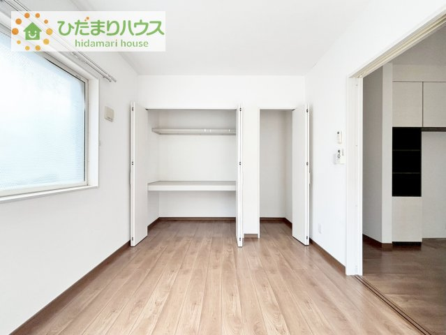 収納量の多いクローゼットで、物が多くても安心です♪