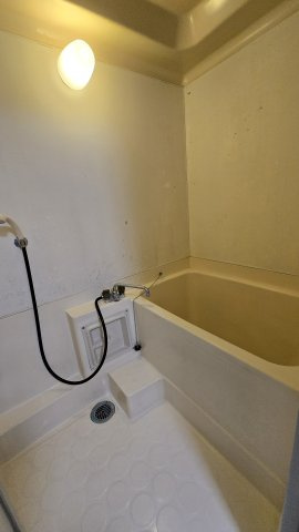 【 中古マンション 長岡京シティハイツの浴室】