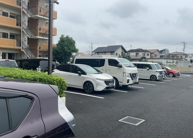 マンションの駐輪場は、事前に空きがあるか確認を取ると安心です。せっかく入居したのに駐輪スペースがない！なんてことになったら大変ですよね。そこで、内見時や購入前にはまず事前に確認しておくと良いでしょう。