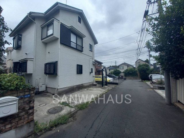 前面道路含む現況外観