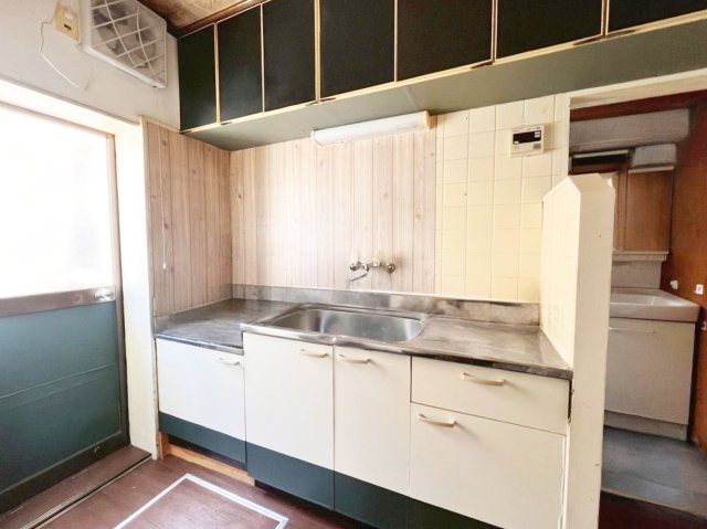 ※物件写真は一部、AIによる画像処理を行っており家具や備品が削除されております。現況とは異なることをご承知ください。