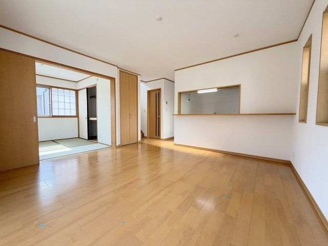 コミュニケーションの取れるリビングイン階段を採用