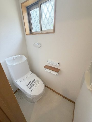 新品交換済みのトイレです
