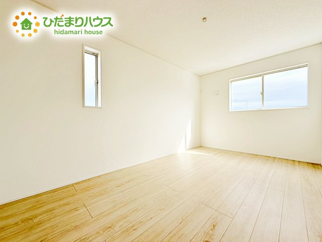 各部屋にしっかり収納を完備しています♪陽当たりの良い部屋で落ち着いた時間が過ごせます。