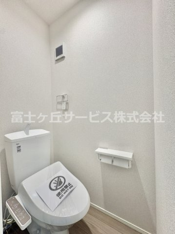 清潔感のあるトイレです