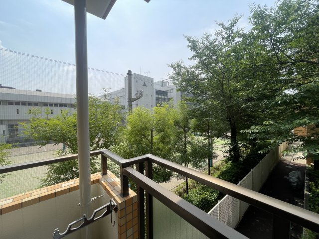 外の広がりを感じやすい住戸