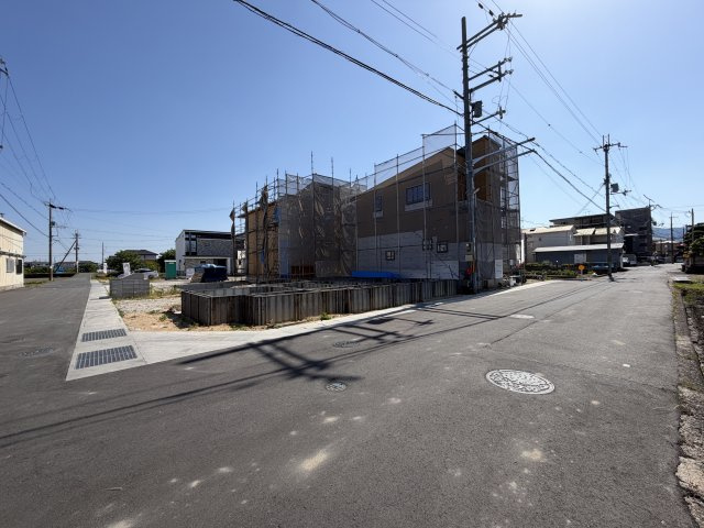 どんどん街並みが完成してきました(^^)/今なら区画選んでいただけます♪お問い合わせお待ちしております♪