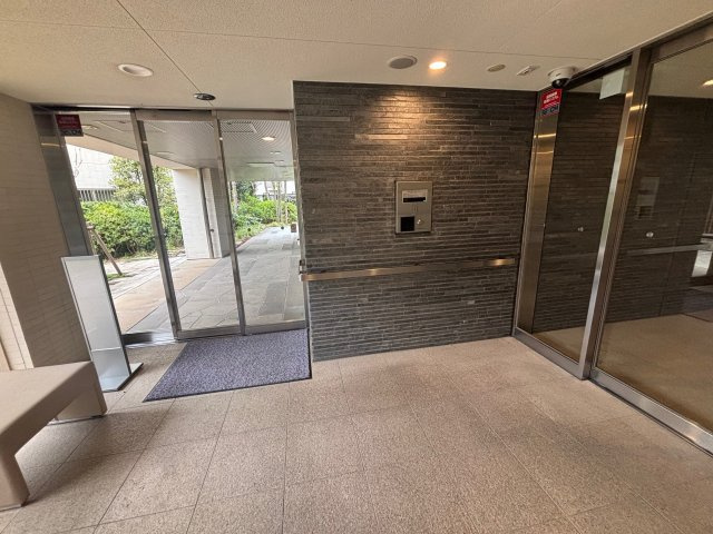 C棟の2つ目のオートロック操作盤です。
