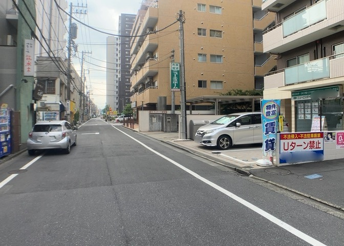 眺望の良さを楽しめるダイニングキッチンで家族団らんの時間を過ごしてはいかがでしょうか。バルコニーから見える景色を家族で眺める時間は、時間が経つのを忘れてしまいそうですね。是非、現地を見に行きましょう！