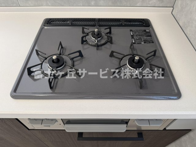 3口コンロがあります