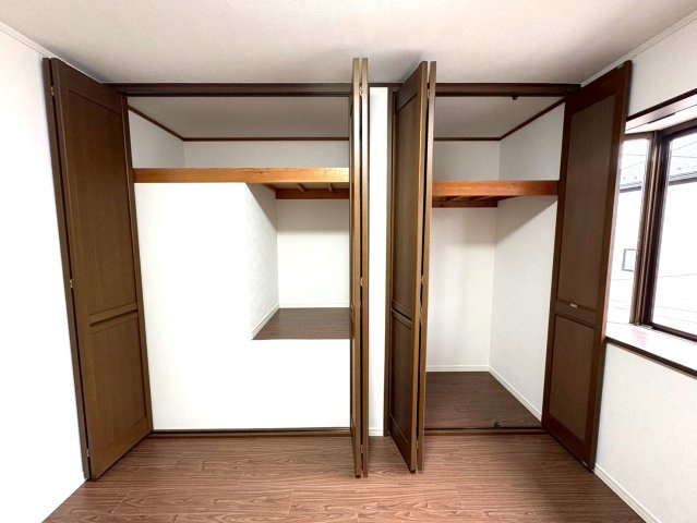 全居室収納付きで、お部屋がすっきり片付きます。