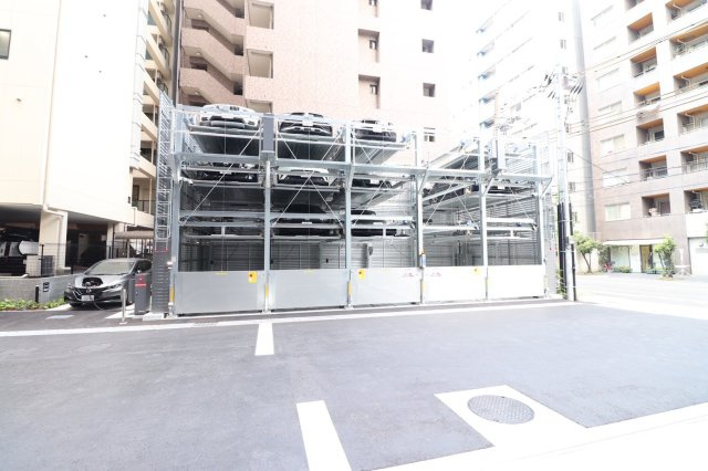 【敷地内駐車場】3段式の機械式平面駐車場が併設！