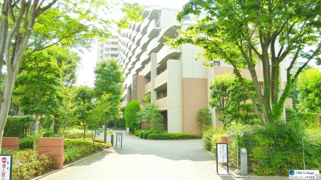 緑豊かな外観です