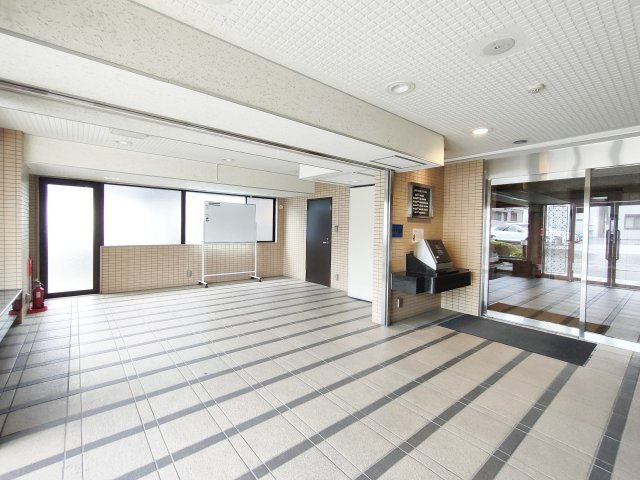 【エントランス】