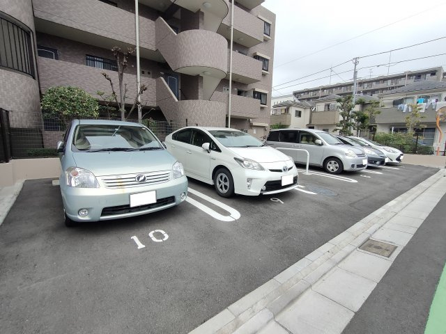【駐車場】