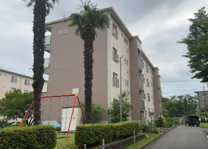 物件の詳細については、現地を見てわかること以外に、役所や法務局などで調べないとわからないことがあります。そのため、現地に行く場合は、もしこの物件を買ったらどのような生活ができるかをイメージしましょう。