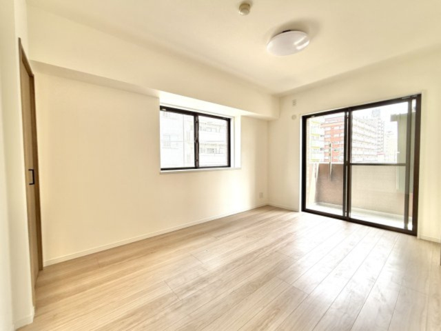 角部屋ってまるで戸建みたい！窓が多いので明るく風通しもよく、しっかり換気できますね。