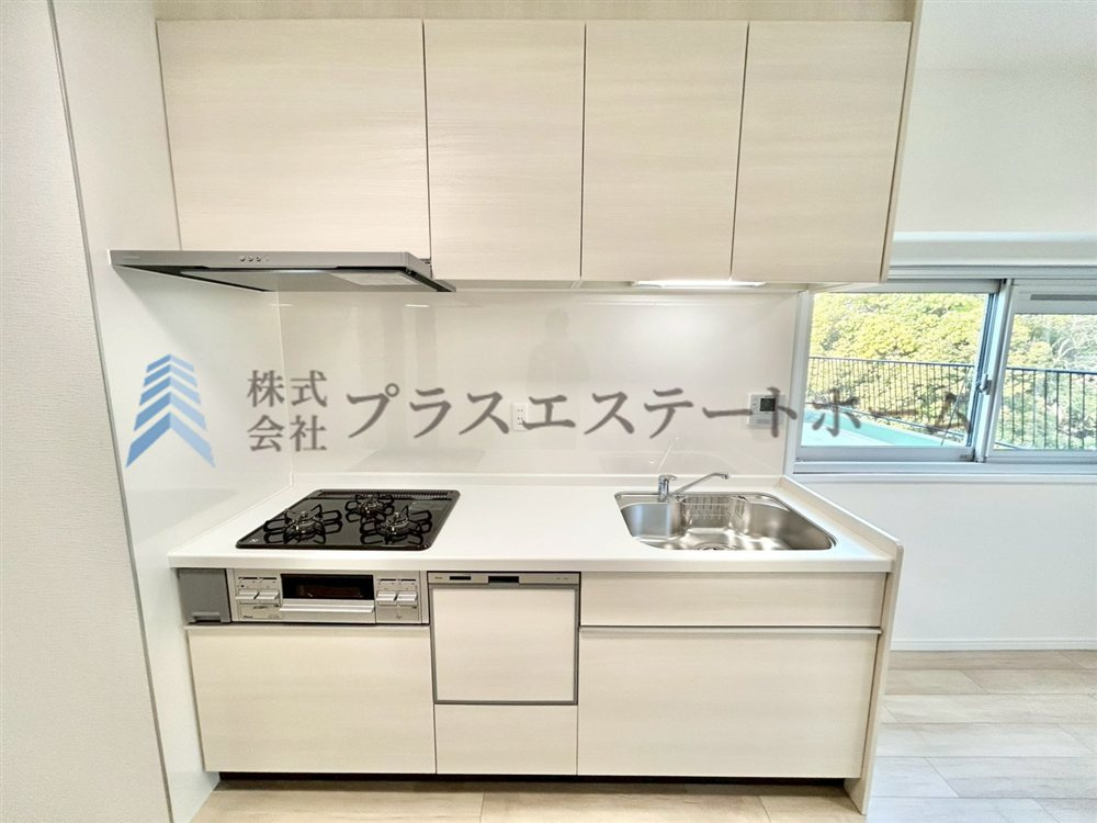 キッチンも新調です♪食洗機付き♪