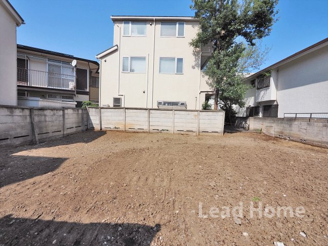 お隣との距離感もしっかり保たれています！プライベート感のある落ち着いた住環境で快適に暮らせます♪