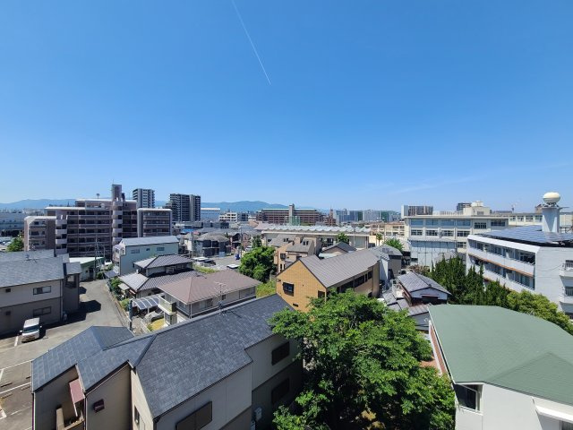 〇見上げれば広がる青い空、そして緑を感じる事の出来る眺望です。