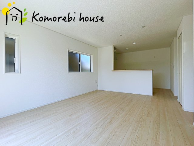 ゆったり過ごせる居間です