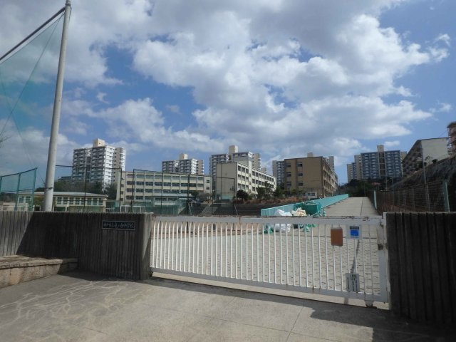 竜が台中学校