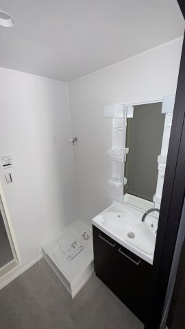 使いやすい独立洗面台です
