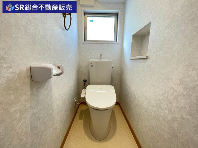 1Fトイレ。トイレが2か所にあり朝の身支度がスムーズに行えます！
